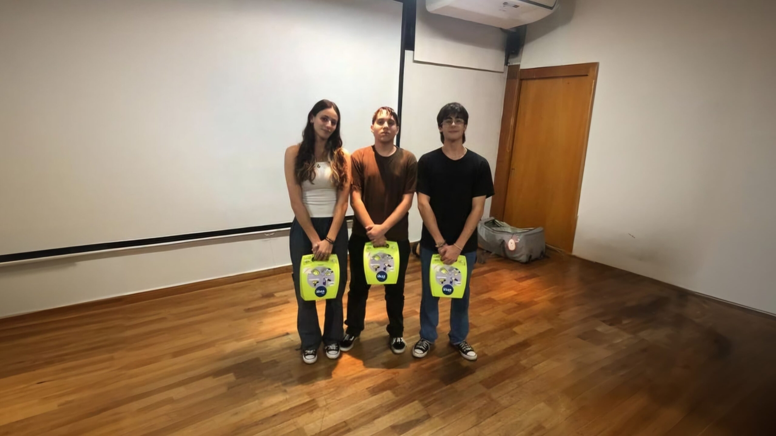 WhatsApp Image 2025-05-23 at 17.06.47